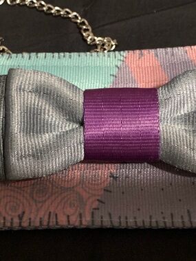 HARVEYS custom purse bow